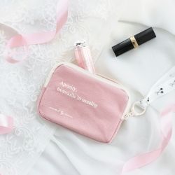 Cottony Card Holder