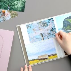 Moment Pocket Album
