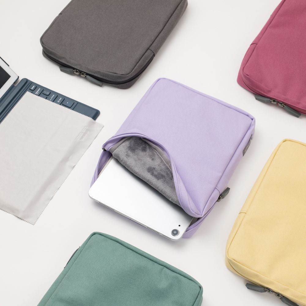 TRAVELUS Laptop Pouch for 11" with Screen Care
