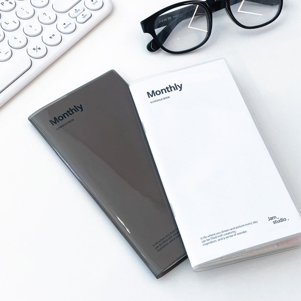 Monthly Planner Handy, Undated 