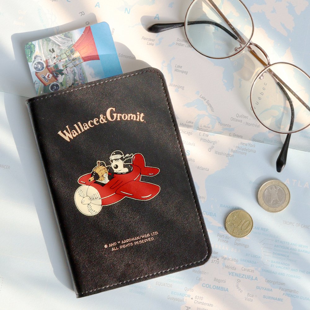 Wallace and Gromit Travel Passport Case_Airplane