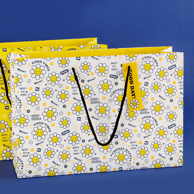 Smile Flower Shopping Bag(M) 360x110x250mm Set of 10pcs