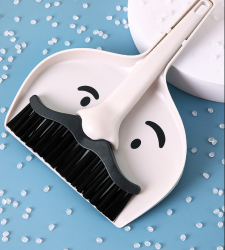Beard Teacher's studio cleaning mini broom duster