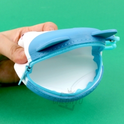 Chiikawa Silicone Pouch, Random