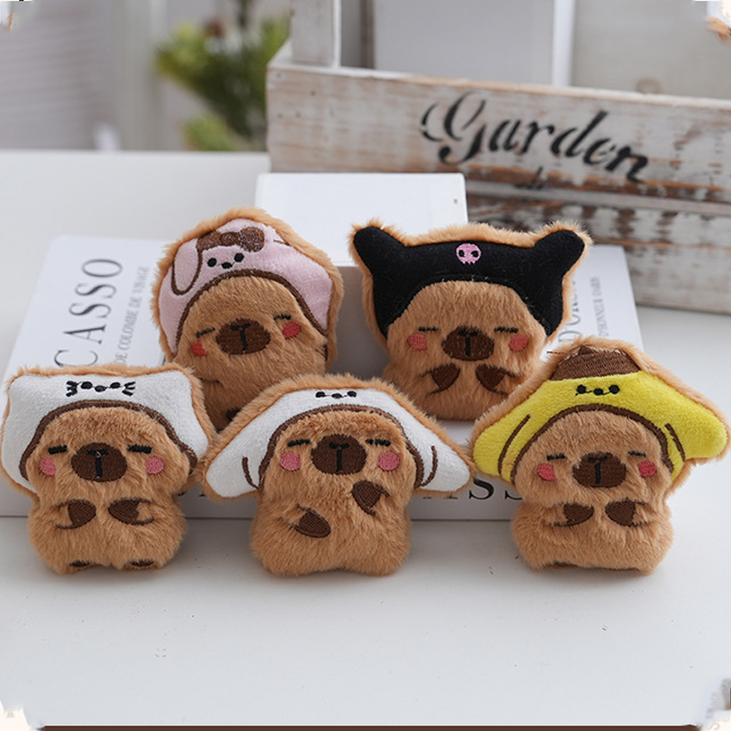 2000 Capybara  Keyring ,Random
