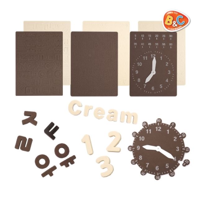 Molang Cookie  Cream Magnet