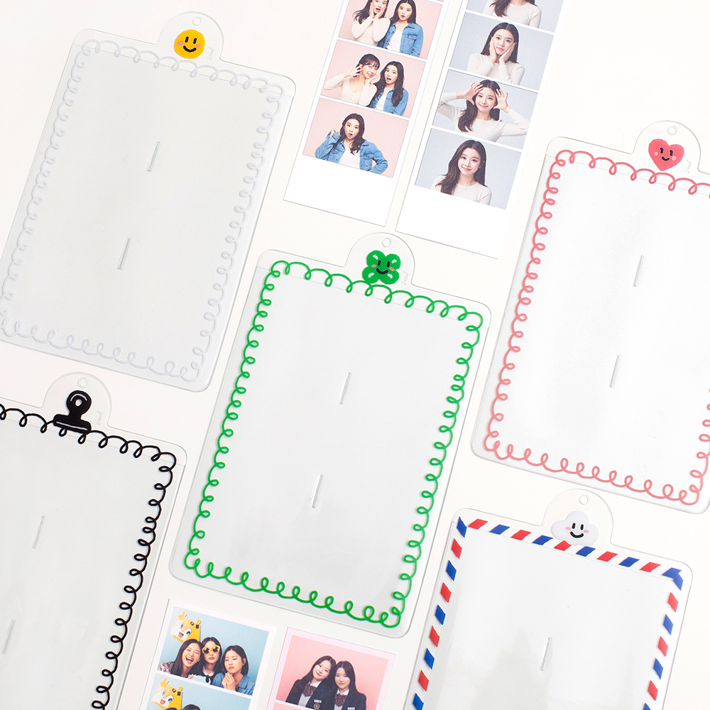 Double 4 cut photo holder smile