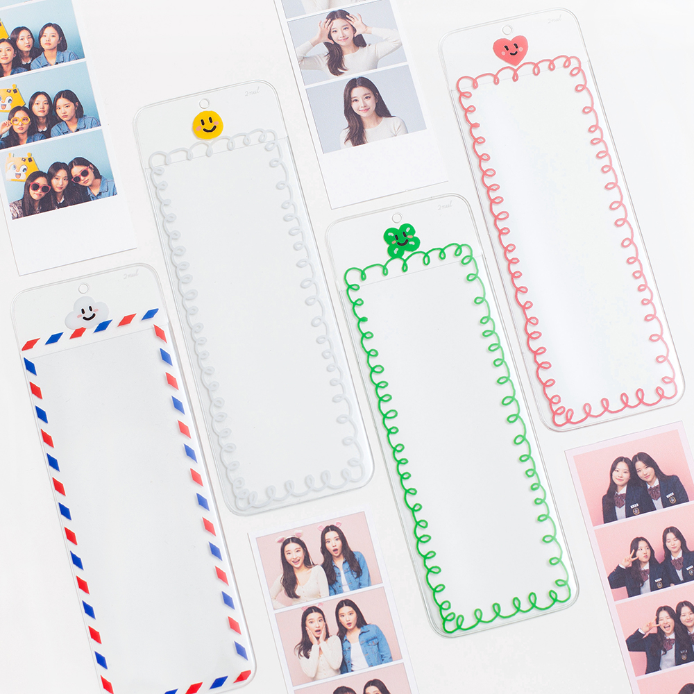 4 cut photo holder smile
