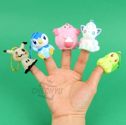 Pokemon Monster Ball Keyring, Random