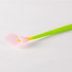 Wobbly pen Calla