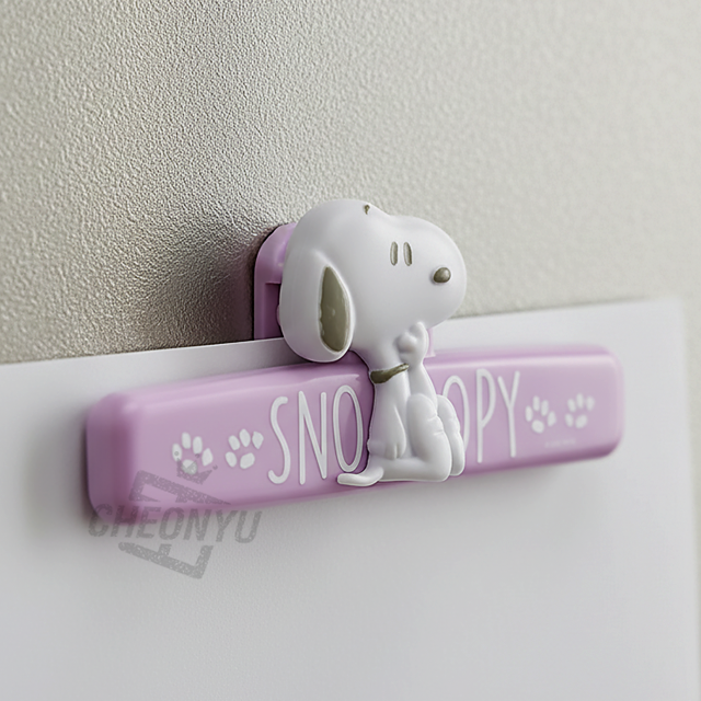 Snoopy 25 Magnetic Clip M