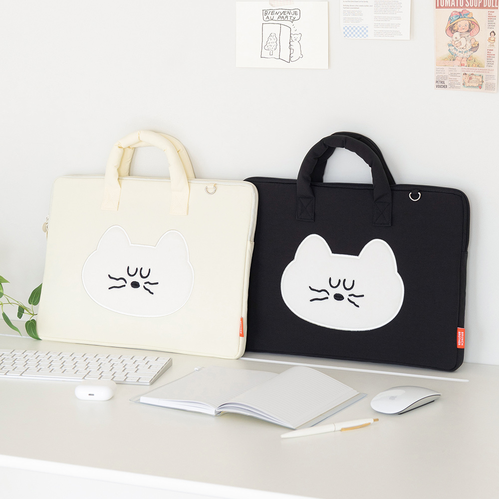 Brunch Brother 13type Mogry Hug Laptop Pouch