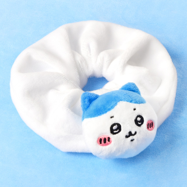 CHIIKAWA Usagi Plush Scrunchie