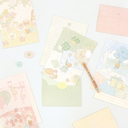 [dashanddot]  Pogni letter set