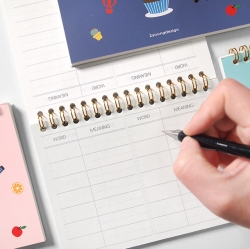 Fighting Illustrator spring word book
