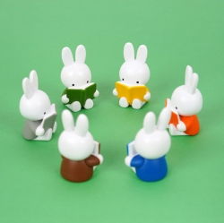 Reading Miffy Random Mini Figure, 12pcs