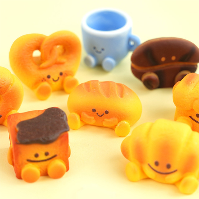 Random Bread Figure
