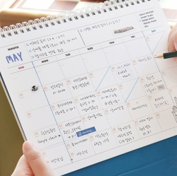 (26-27) Gi-Bon 18months Desk Calendar
