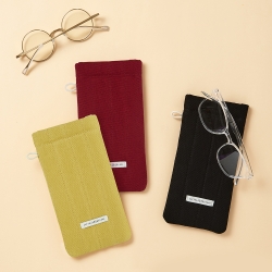 SOFT GLASSES POUCH