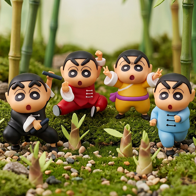 Crayon Shin-chan Kung Fu Figure Keyring (Random)