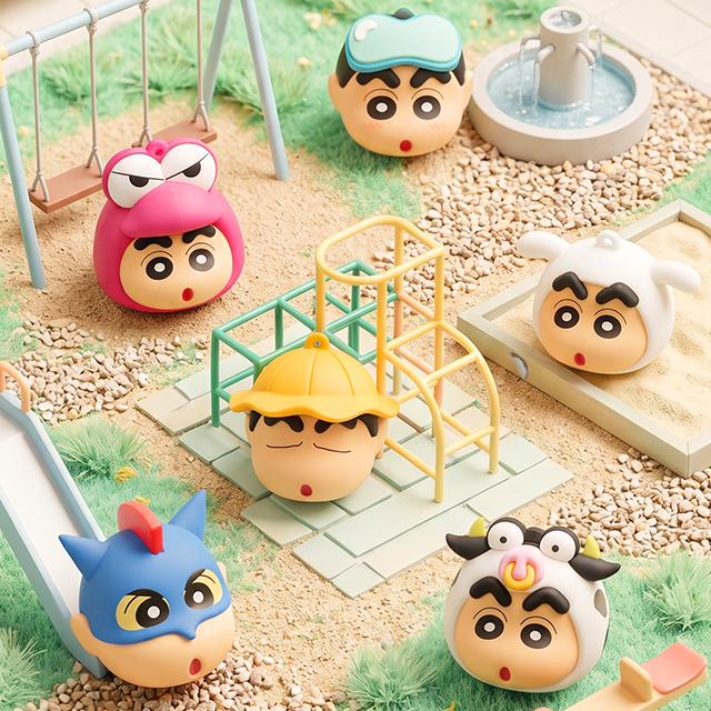 Crayon Shin-chan Face Figure Keyring (Random)