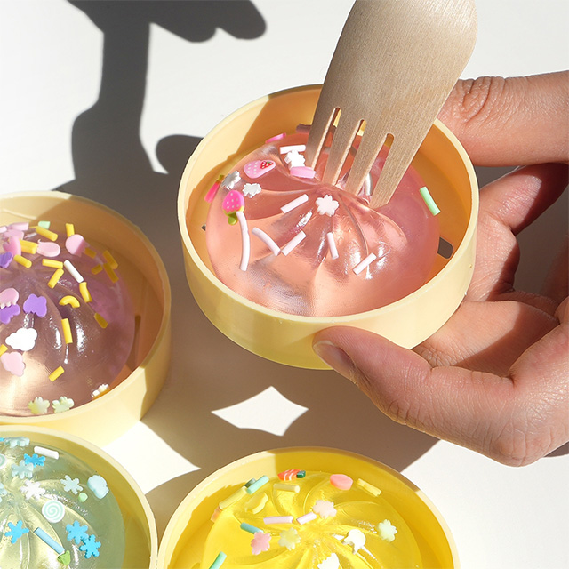 Dumpling Squishy, Random