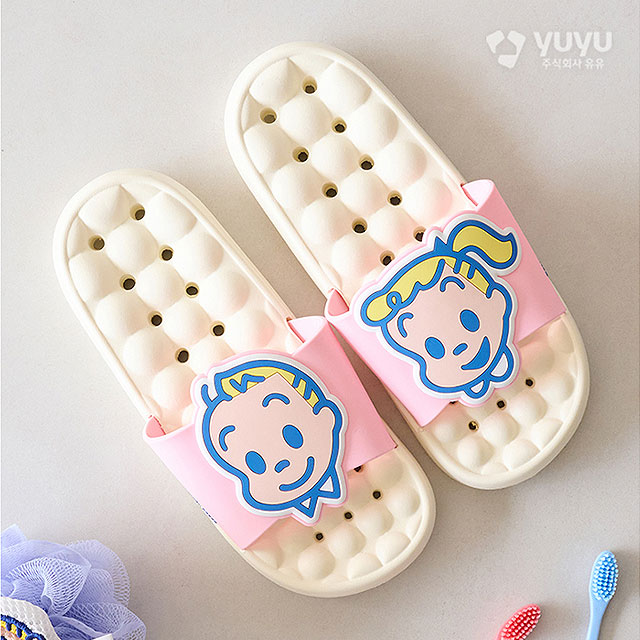 Osamu Goods 3D Bathroom Slippers Pink