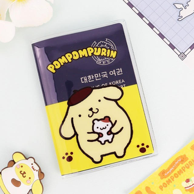 Pompompurin Happy Passport Case