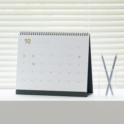 golden holiday desk calendar XL 2027